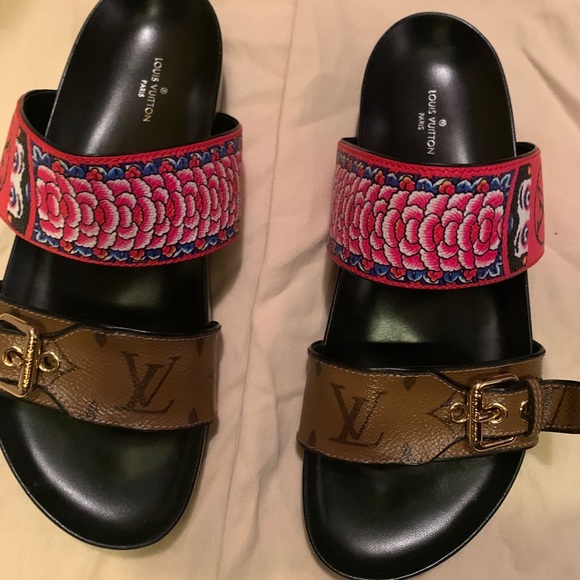 Louis Vuitton Slides Limited addition!!! - Picture 8 of 8